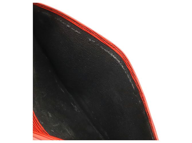 Clutch Louis Vuitton Epi Montaigne 27 Rosso - vista 8