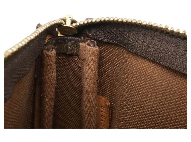 Louis Vuitton Monogram Pochette Accessoires Marrone - vista 9