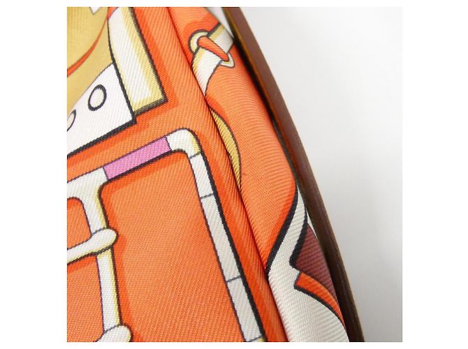 Hermès Hermes CARRE EN BOUCLES Sursoir Tout Go Silk Swift Pouch Arancione - vista 4