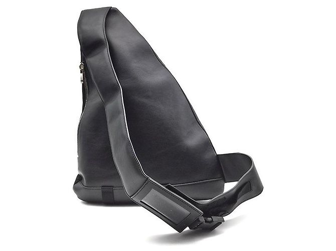 Givenchy Logo Patch One Shoulder Sling Bag Black - view 3