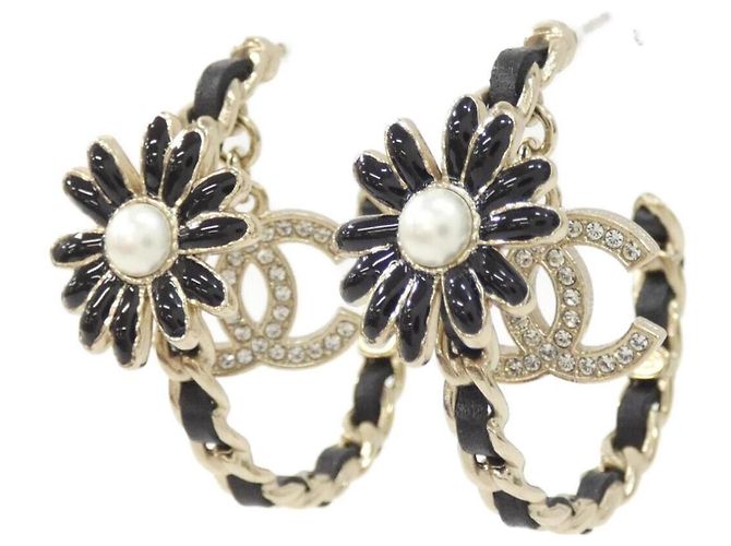 Pendientes de botón Chanel AB9650 Negro Blanco Dorado - vista 2
