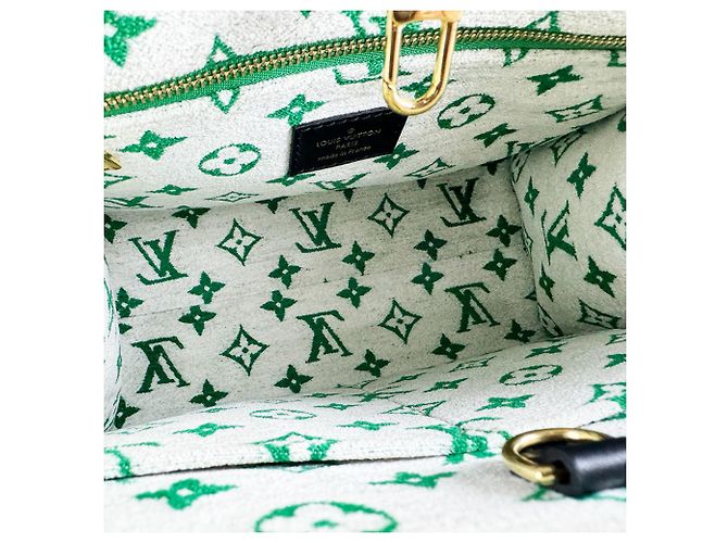 Borsa Louis Vuitton OnTheGo PM Jacquard Nero Verde - vista 5