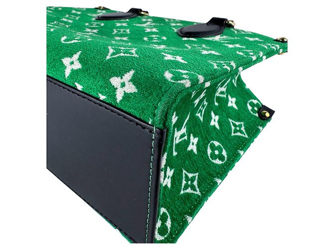 Borsa Louis Vuitton OnTheGo PM Jacquard Nero Verde - vista 8