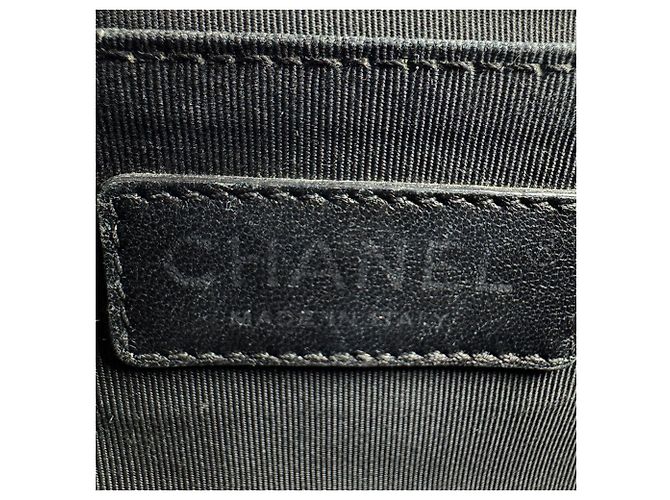 Chanel Boy Schultertasche Marineblau - Ansicht 12