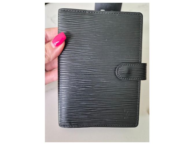 Louis Vuitton Agenda PM Epi Pelle Nera Nero - vista 2