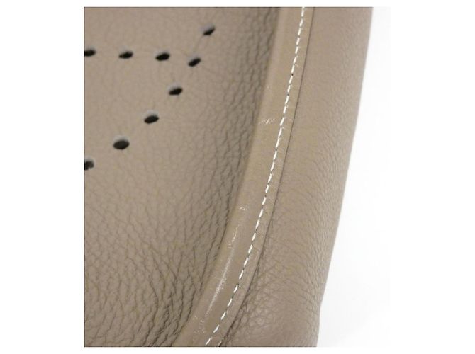Hermès Borsa a tracolla Hermes Evelyne 2 PM Taupe - vista 3