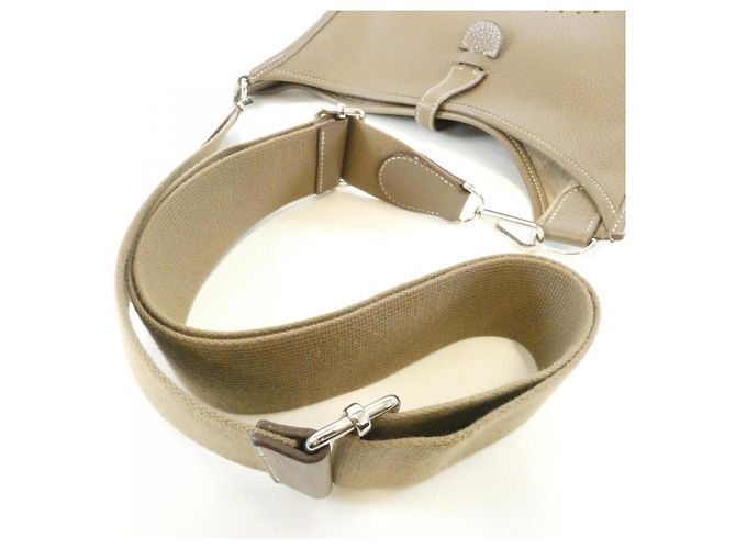 Hermès Borsa a tracolla Hermes Evelyne 3 PM Taupe - vista 7