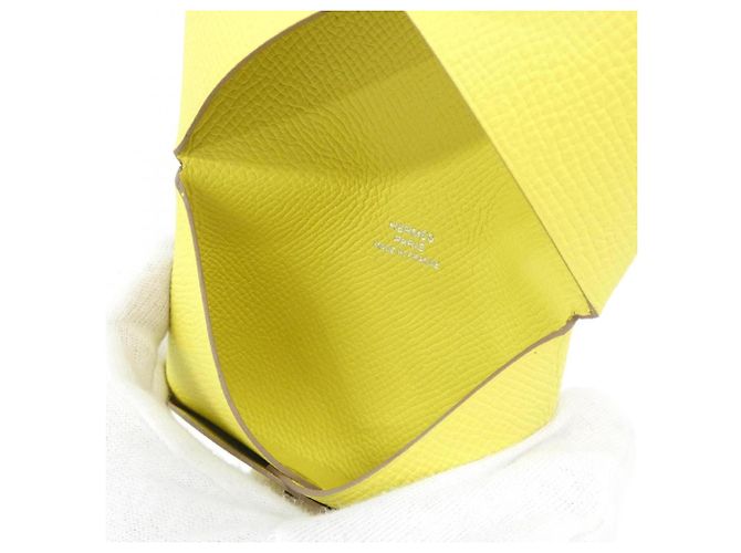 Hermès Hermes Calvi Epsom Leather Card Case Golden - view 4