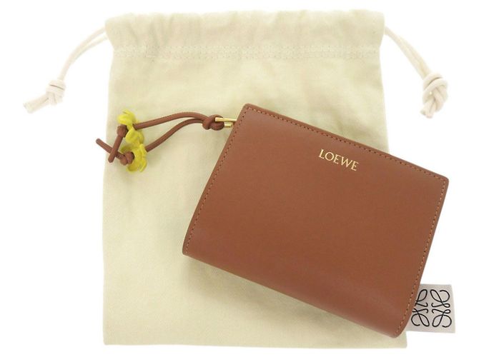 Cartera Compacta Loewe Daisy Knot Castaño - vista 2