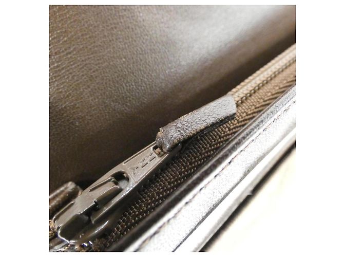 Cartera larga plegable Chanel Travel Line Caqui - vista 10