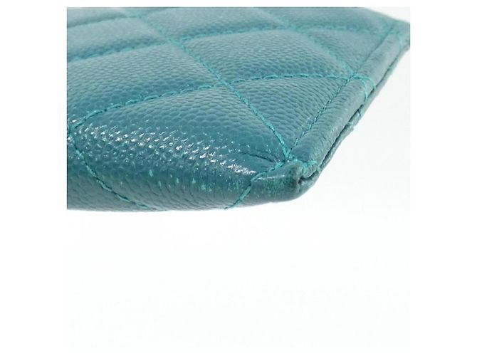 Pochette Chanel in pelle di vitello martellata verde - vista 3