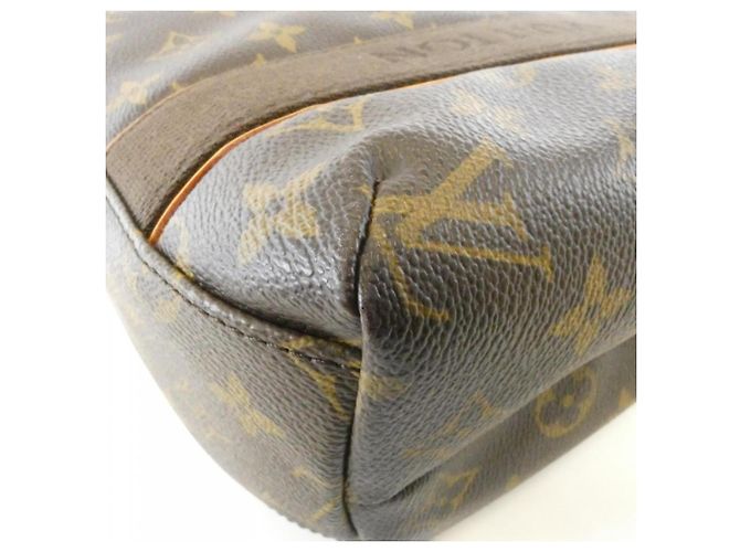 Borsa Louis Vuitton Monogram Beaubourg Marrone - vista 3