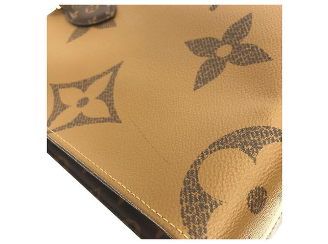 Borsa Louis Vuitton Monogram Giant OnTheGo MM Marrone - vista 4