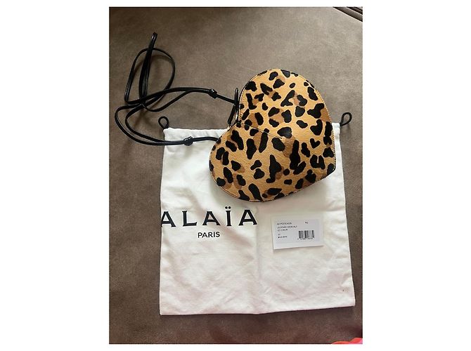 Alaïa Le Coeur borsa a cuore stampa leopardata Nero Stampa leopardo - vista 5