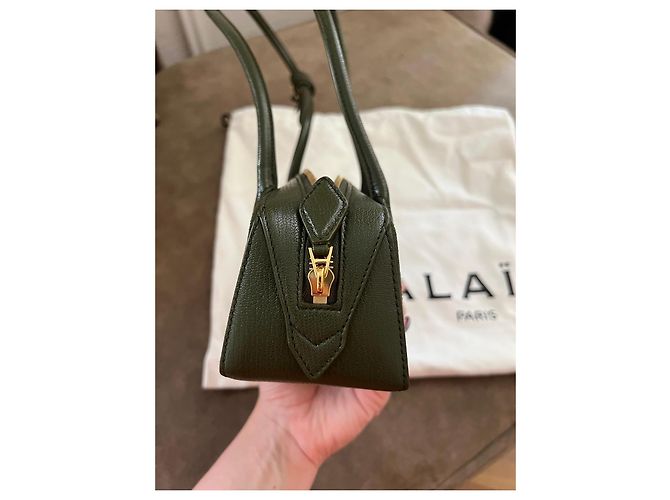 Alaïa Teckel Small Borsa in scamosciato e pelle Goa lucida - Verde Oliva - vista 13