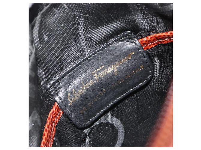 Fotocamera in pelle Salvatore Ferragamo Vara Bow Marrone - vista 6