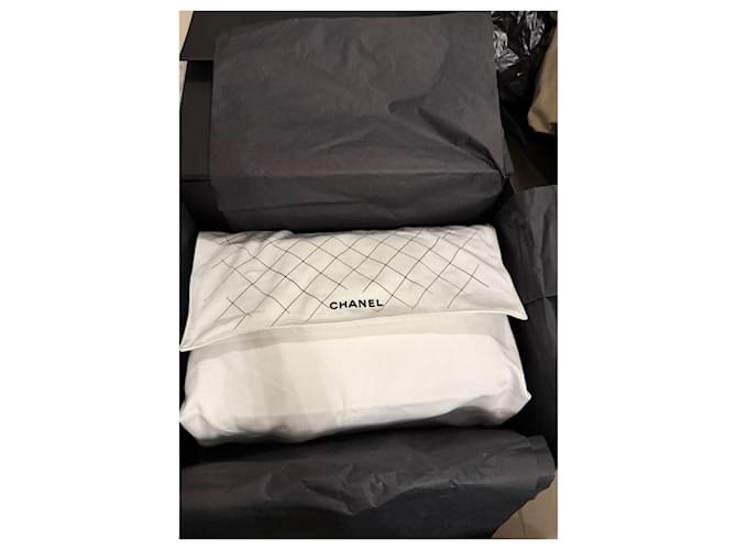 Timeless Chanel Classic Flap Media Pelle Caviar Beige - vista 14