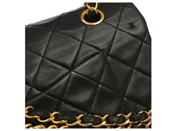 Timeless Chanel Vintage Square Classic Single Flap Matelassé Lambskin Mini Nero - vista 4