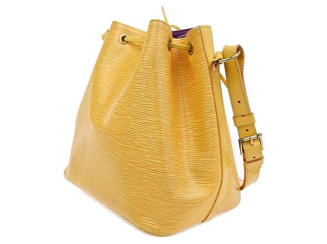 Louis Vuitton Noe Epi Leather Large Amarillo - vista 4