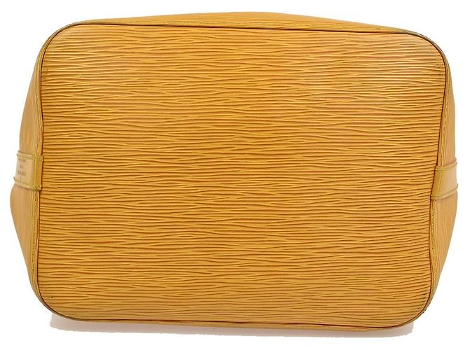 Louis Vuitton Noe Epi Leather Large Amarillo - vista 6