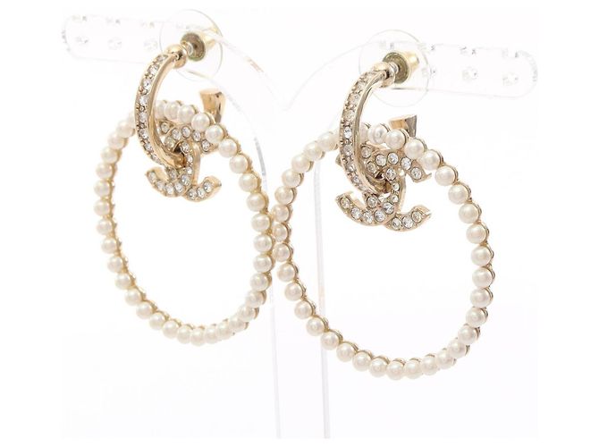 Brincos Chanel Coco Mark Circle Branco Dourado - vista 2