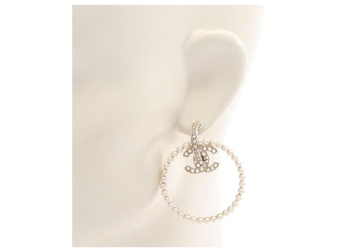 Brincos Chanel Coco Mark Circle Branco Dourado - vista 5