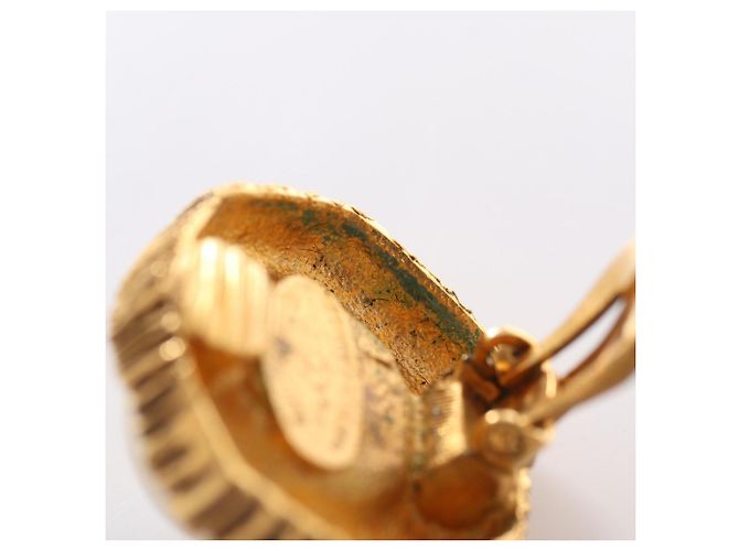 Orecchini a clip Chanel placcati oro con perla sintetica Bianco D'oro - vista 5