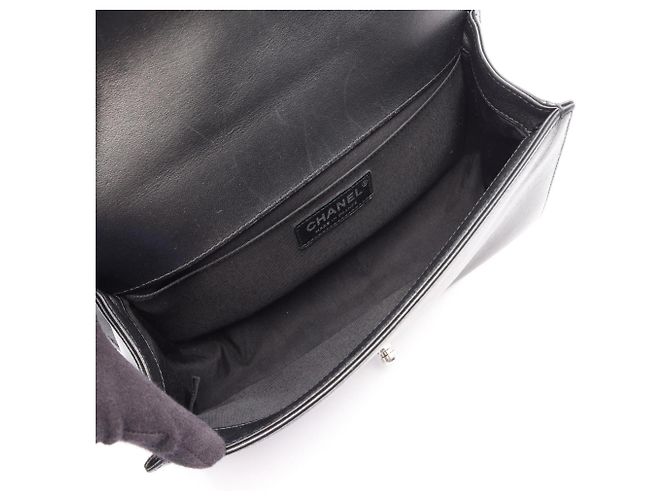 Borsa a tracolla Chanel Boy Chevron V-Stitch Hologram Nero - vista 3