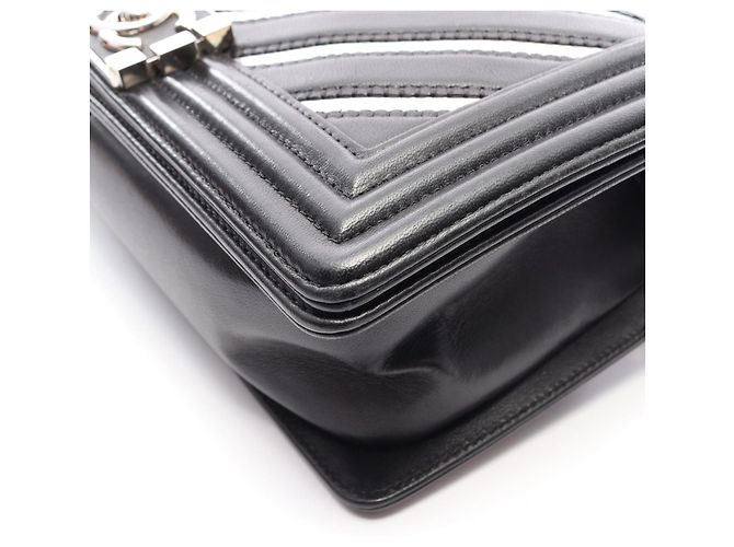 Borsa a tracolla Chanel Boy Chevron V-Stitch Hologram Nero - vista 8