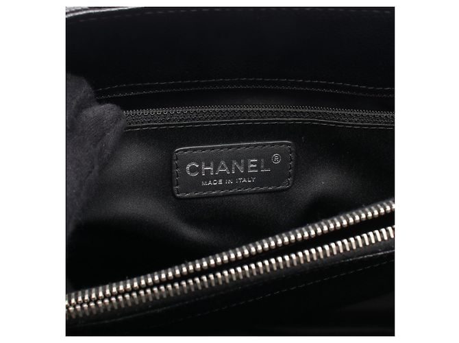 Borsa Tote Chanel Matelassé Grand Shopping Nero - vista 4
