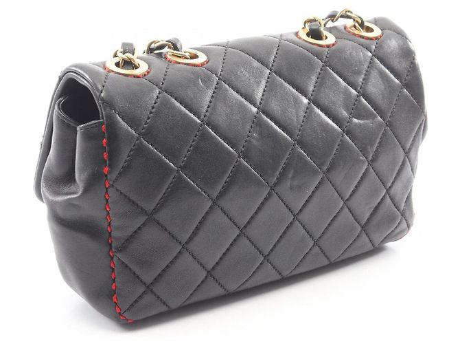 Timeless Borsa a tracolla Chanel Matelassé in pelle di agnello nera Nero - vista 2