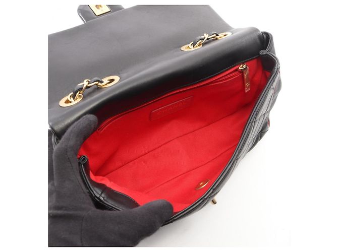 Timeless Borsa a tracolla Chanel Matelassé in pelle di agnello nera Nero - vista 3
