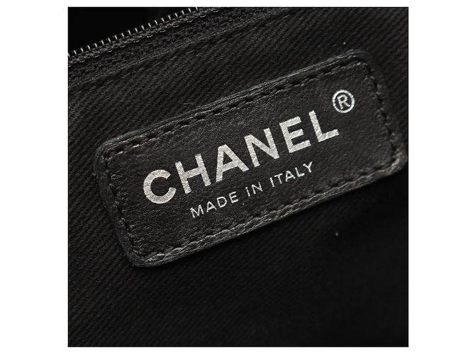 Timeless Borsa Tote Chanel Matelassé Large Coco Mark Nero - vista 4