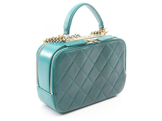 Borsa a mano Chanel Matelassé in pelle verde - vista 2