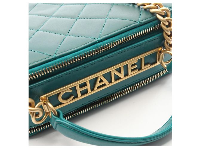 Borsa a mano Chanel Matelassé in pelle verde - vista 9