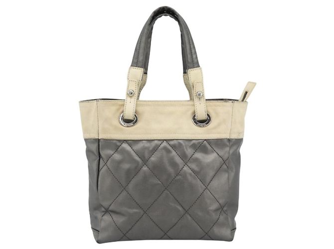 CHANEL Paris Biarritz PM Tote Bag aus beschichtetem Canvas mit silbernem CC Auth 191000 - Ansicht 2