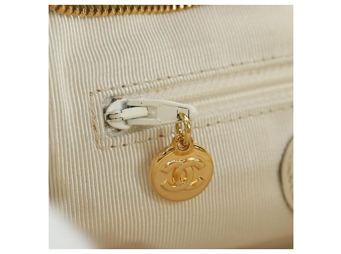 CHANEL Gürteltasche aus Caviar-Leder Limonengelb Gold CC Authentisch am12134V Golden - Ansicht 22