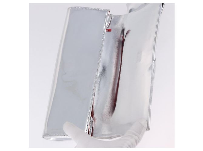 Clutch Christian Louboutin in pelle argento Auth 191142 - vista 12