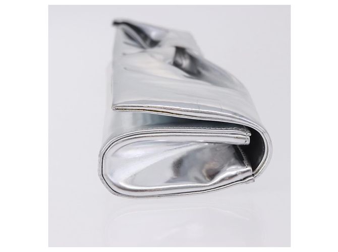 Clutch Christian Louboutin in pelle argento Auth 191142 - vista 4