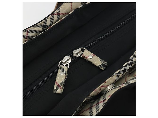Borsa a mano BURBERRY Nylon Nero Argento Auth hk3932 - vista 14