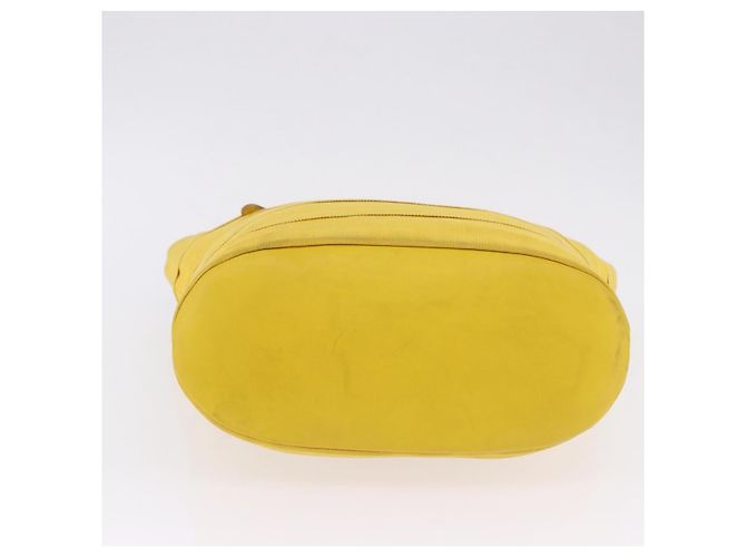 Borsa a tracolla con catena Salvatore Ferragamo in tela Giallo Oro Auth bs36309 - vista 10