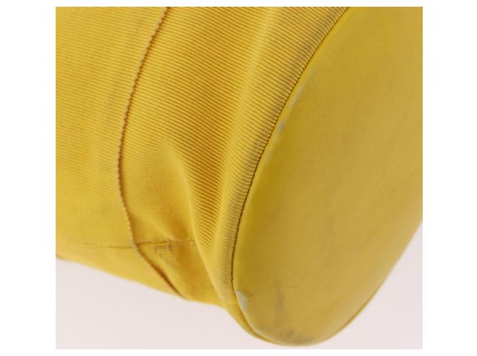 Borsa a tracolla con catena Salvatore Ferragamo in tela Giallo Oro Auth bs36309 - vista 13