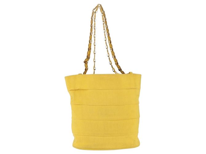 Borsa a tracolla con catena Salvatore Ferragamo in tela Giallo Oro Auth bs36309 - vista 3