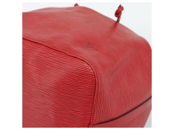Borsa a Spalla LOUIS VUITTON Epi Petit Noe Rosso M44107 LV Auth 193106V - vista 10