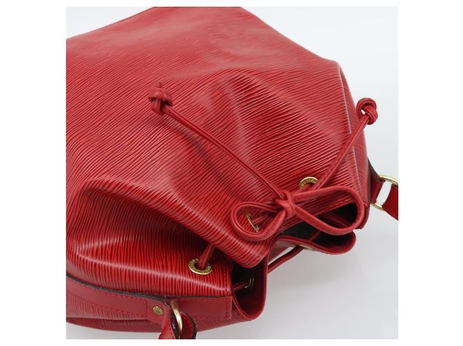 Borsa a Spalla LOUIS VUITTON Epi Petit Noe Rosso M44107 LV Auth 193106V - vista 6