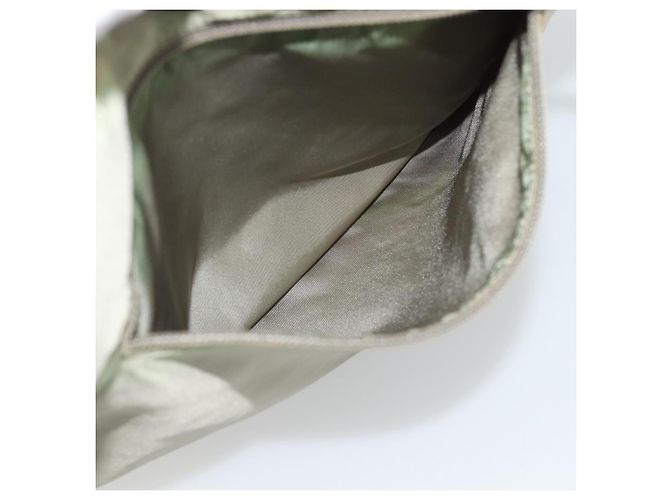 Borsa Tote PRADA Nylon Verde Auth 194568 - vista 22