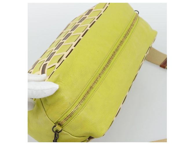 Borsa a Spalla Miu Miu in Pelle Verde Lime Oro Auth BA14150 D'oro - vista 6