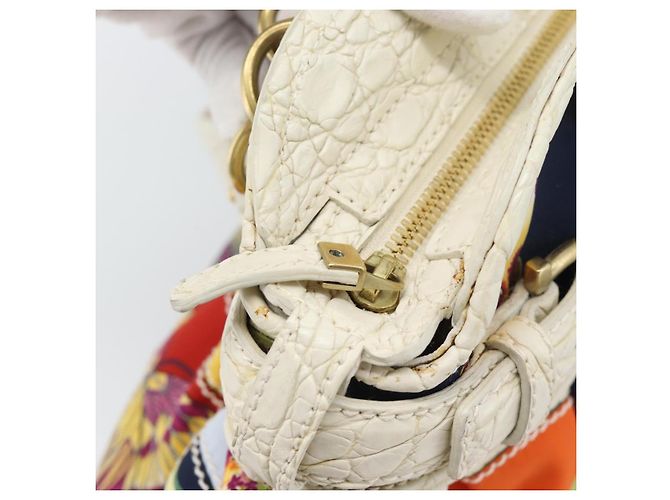 Borsa a mano Salvatore Ferragamo Gancini in nylon e oro bianco Auth 194550A D'oro - vista 15