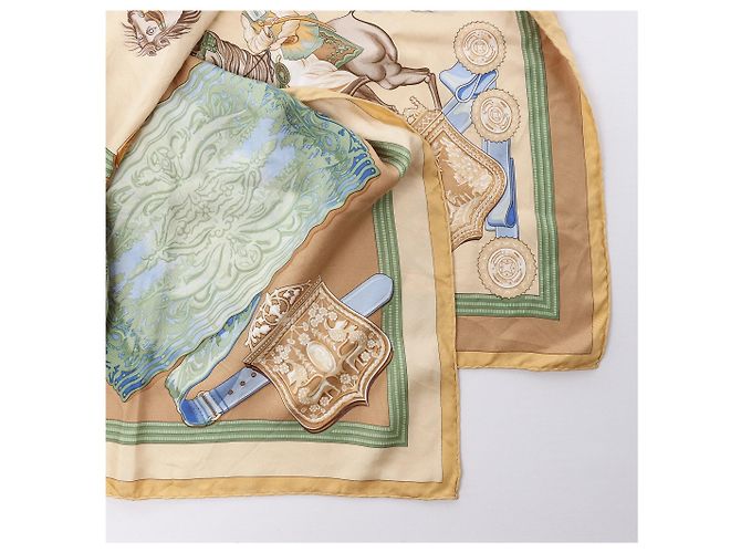 Carré Hermès 90 "Hommage à l'amitié Franco-Hellenique" in seta Beige - vista 11