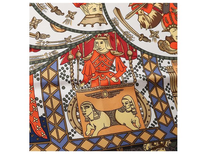 Foulard in seta Hermès Carré 90 "LE TAROT" Giallo - vista 14
